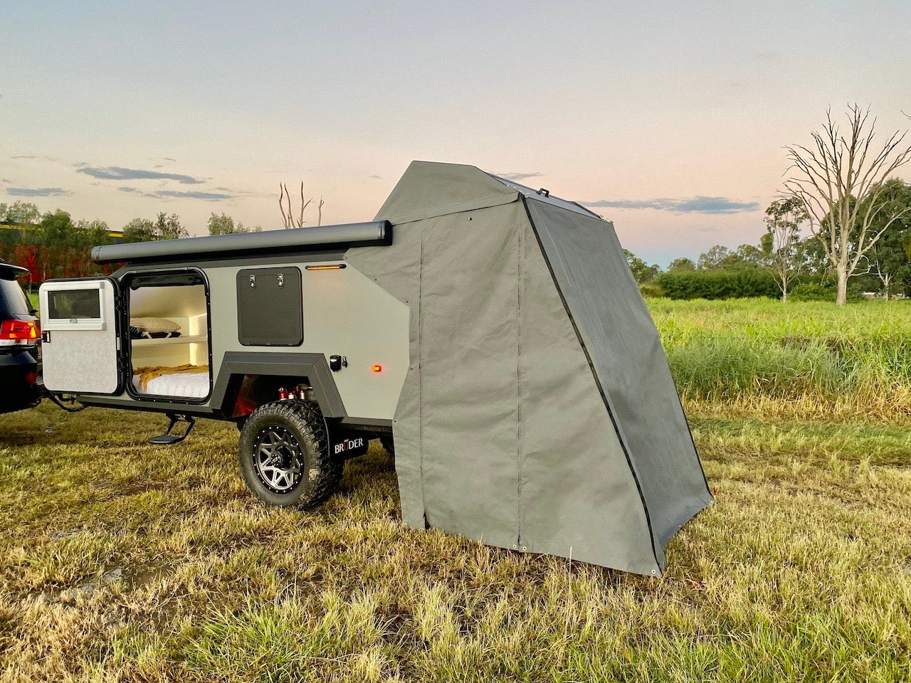 Rugged Off-Road RV Camper - Ultimate Adventure Vehicle